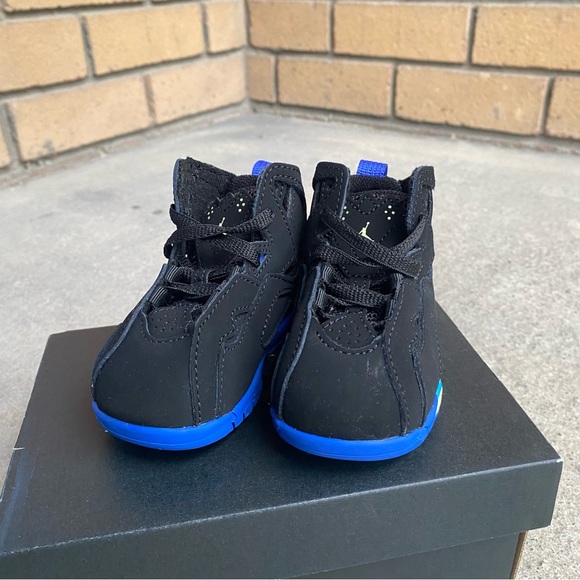 NWT Jordan True Flight Toddler Sneaker Size 4C Black and Royal Blue - Picture 11 of 16